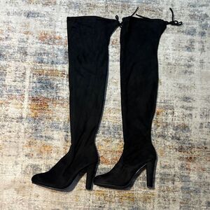 Chic Black Over-the-Knee Boots